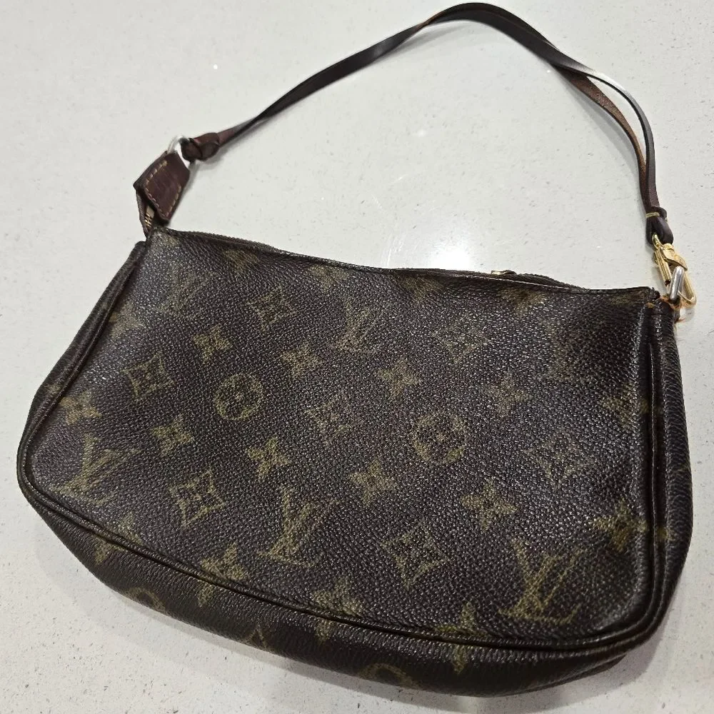 Louis Vuitton Monogram Brown Shoulder Bag